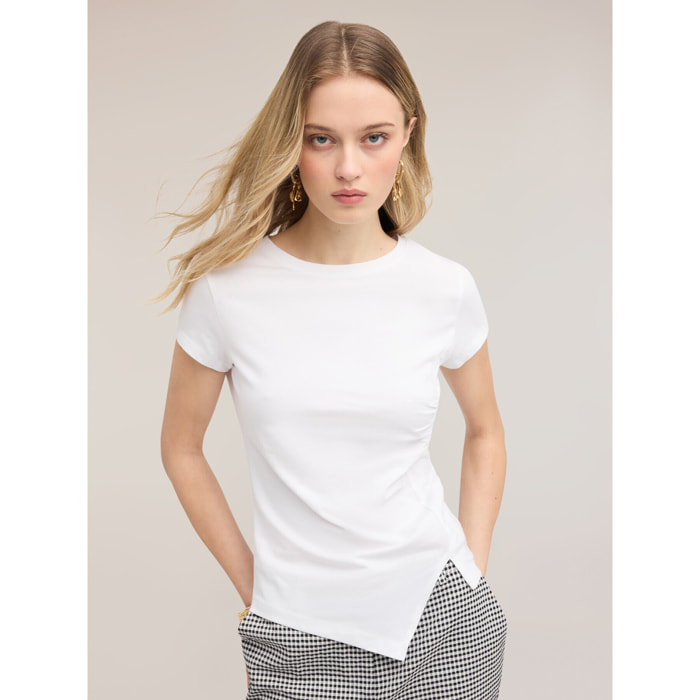 Motivi - T-shirt con drappeggio laterale asimmetrico - Bianco
