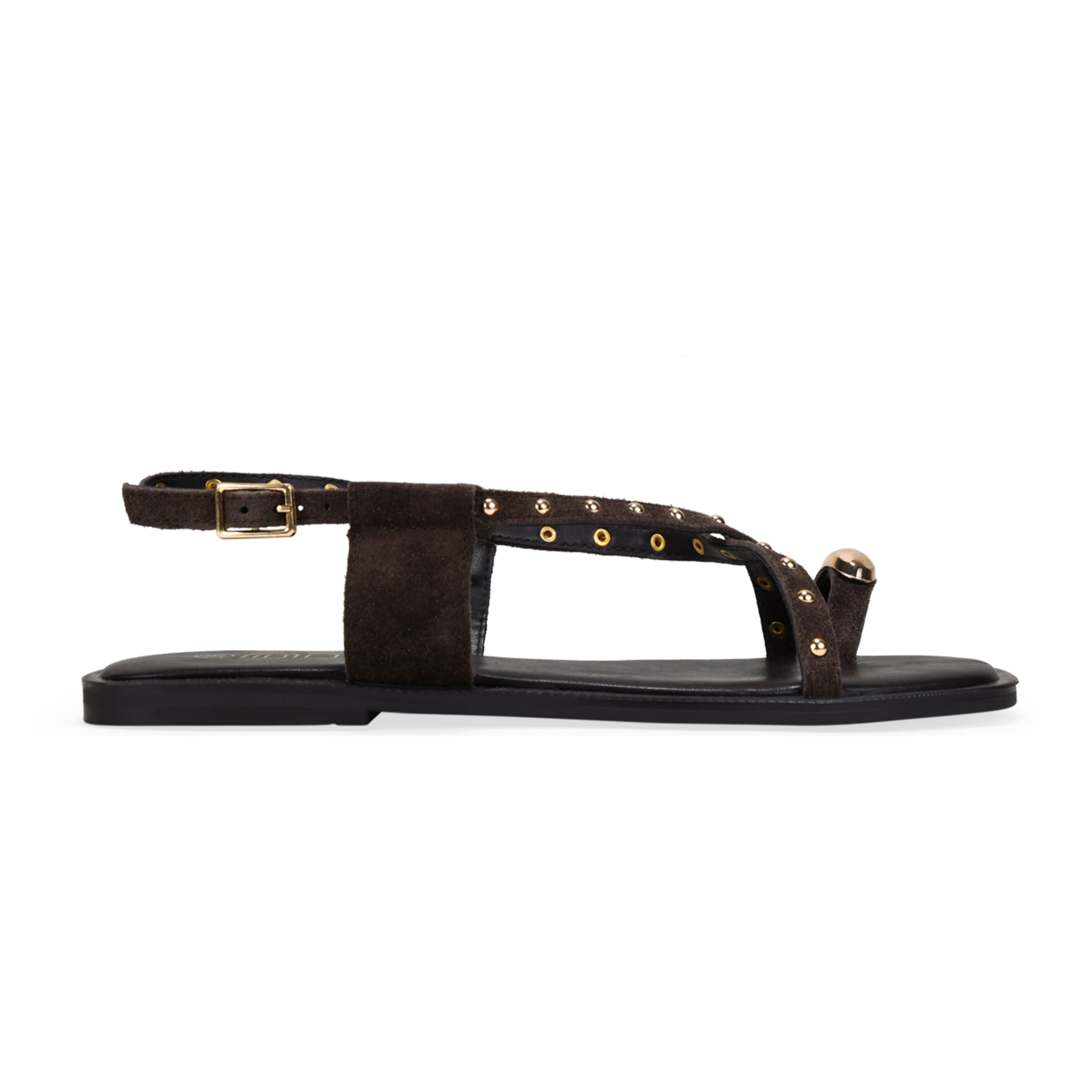 Sandalias planas marrones de piel con tachas y metal de dedo