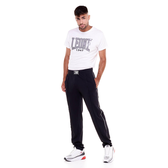 Pantalones deportivos para hombre.