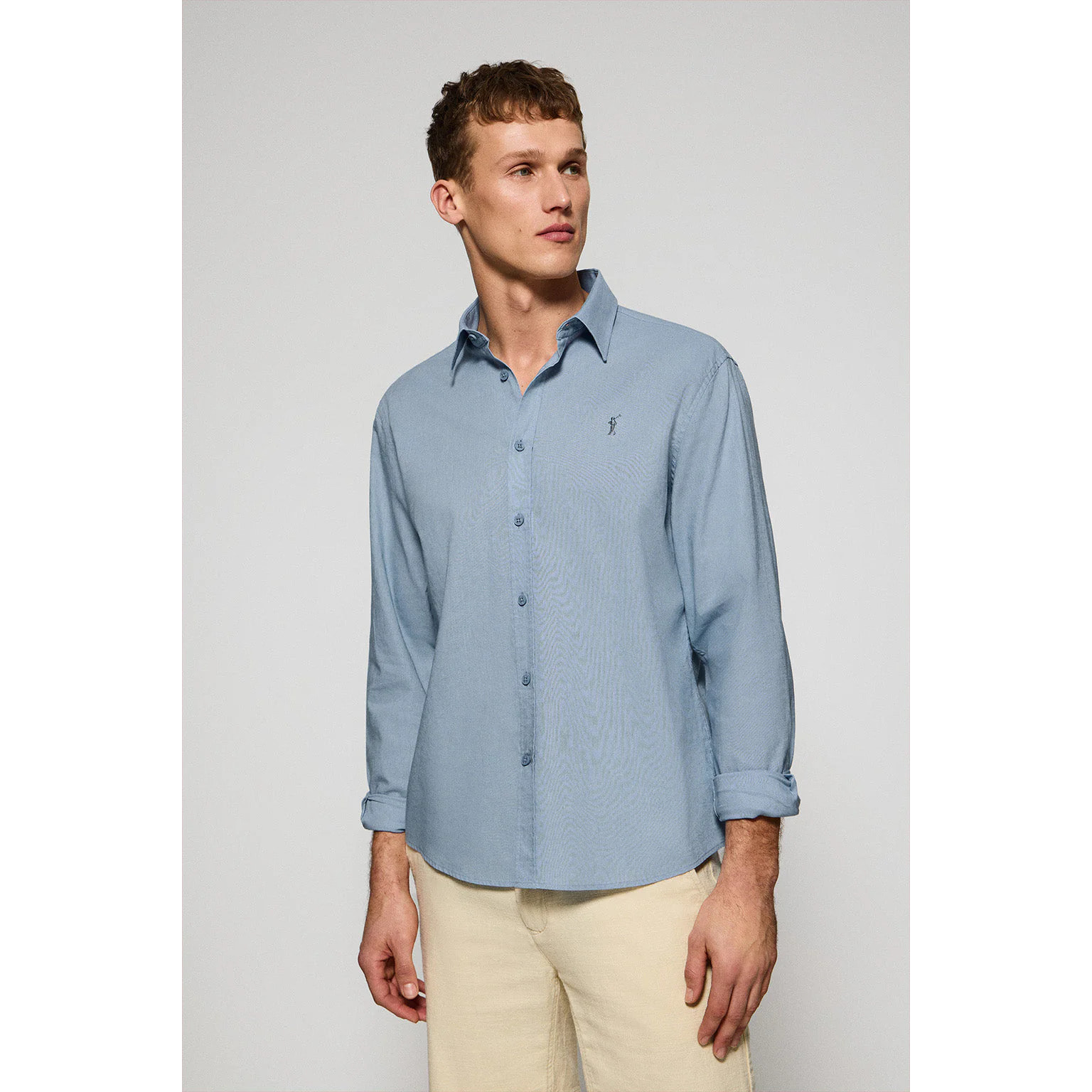 Camisa azul celeste regular de lino y algodón con bordado Rigby Go