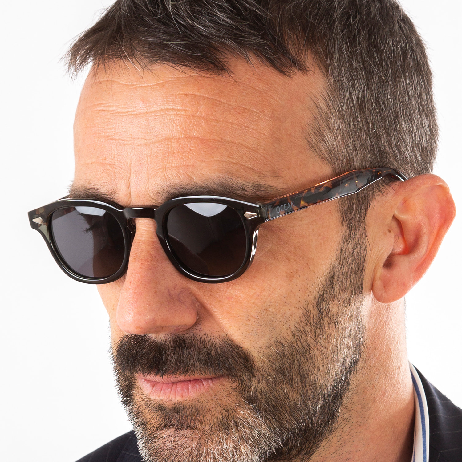 Gafas de sol OCEAN HAMPTON - Azul oscuro / Gris transparente con patillas en carey y lente ahumada
