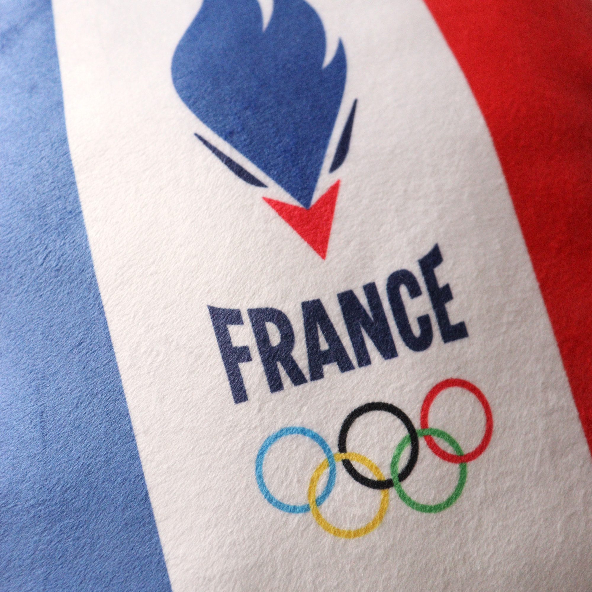 Coussin imprimé 100% polyester, PARIS 2024 EQUIPE DE FRANCE OLYMPIQUE DRAPEAU