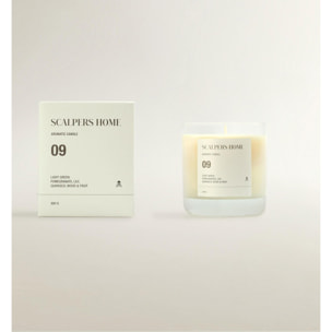 Set de 4 velas aromáticas de 300gr con aromas de light green, white lotus, light peach y stone scalpers