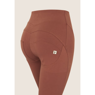 Pantaloni WR.UP flare vita alta in cotone con impunture