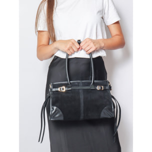 Borsa a spalla da donna Made in Italy - Modello Novara Ultra - Pelle scamosciata - 31.5 x 20.0 x 14.0 cm