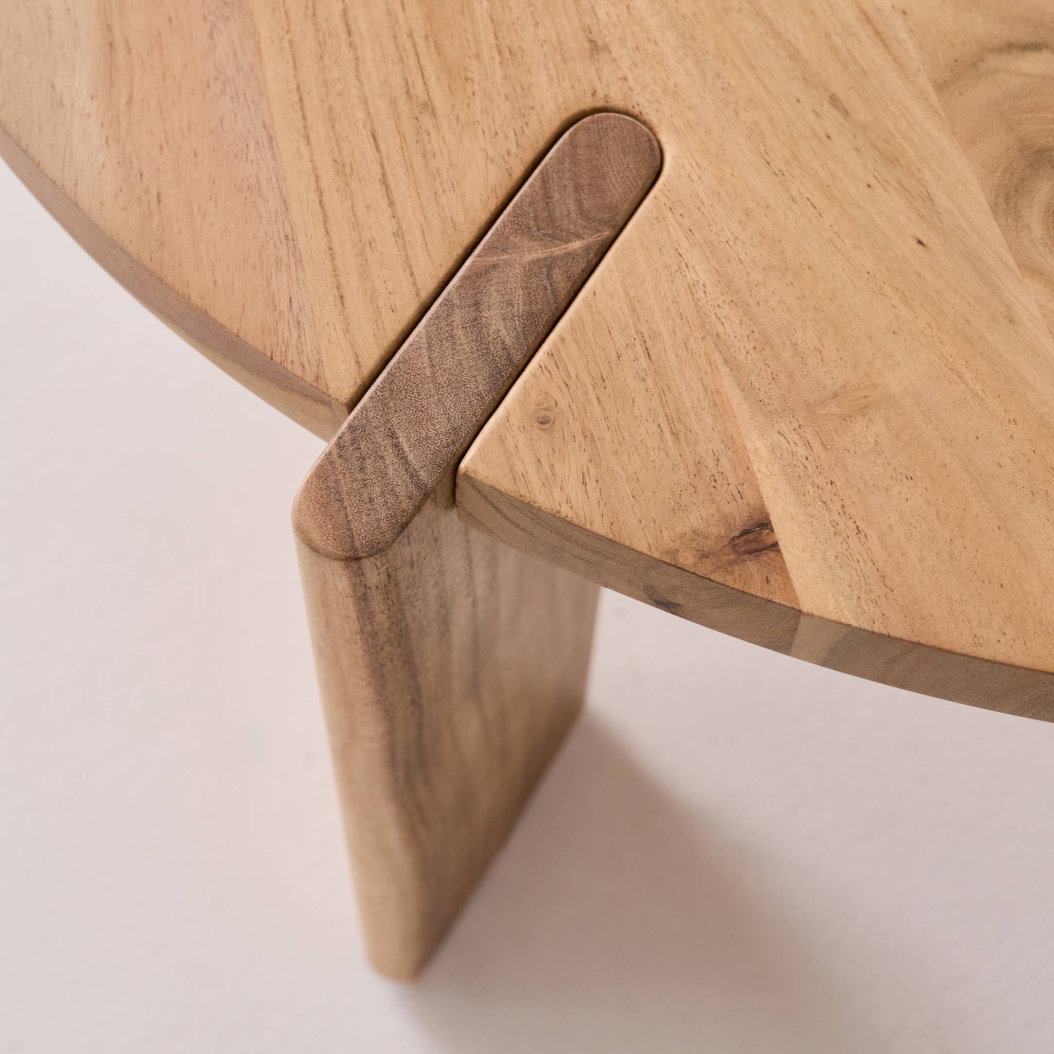 Table basse exotique ronde bois massif REVA