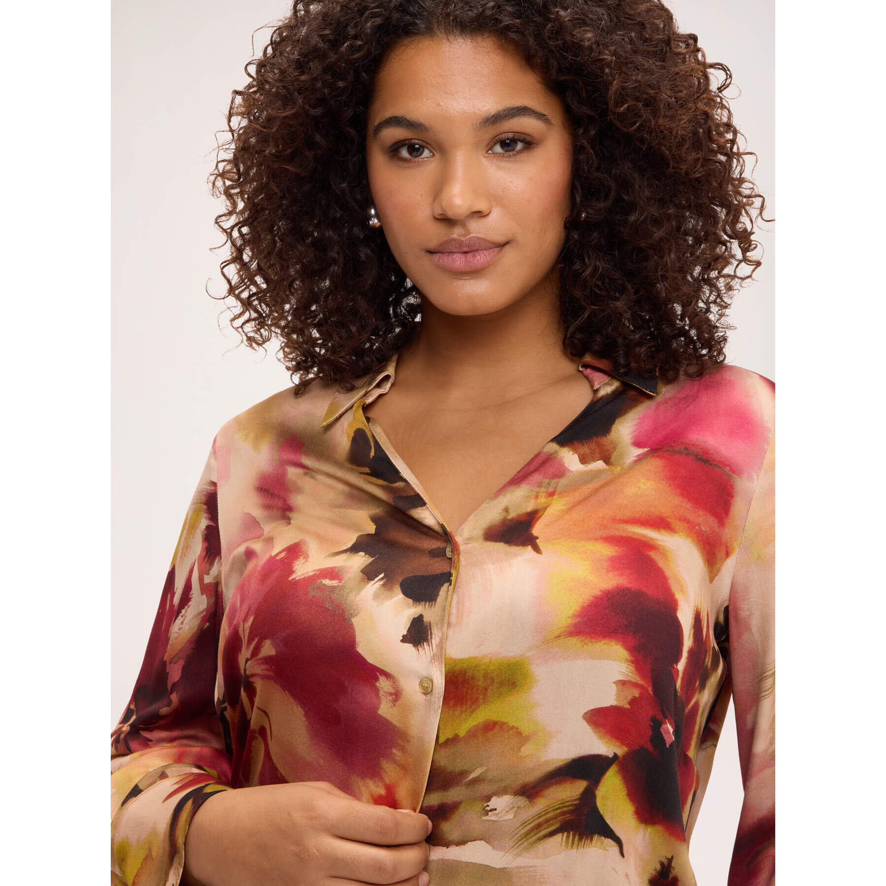 Fiorella Rubino - Camicia con stampa floreale in raso - Beige