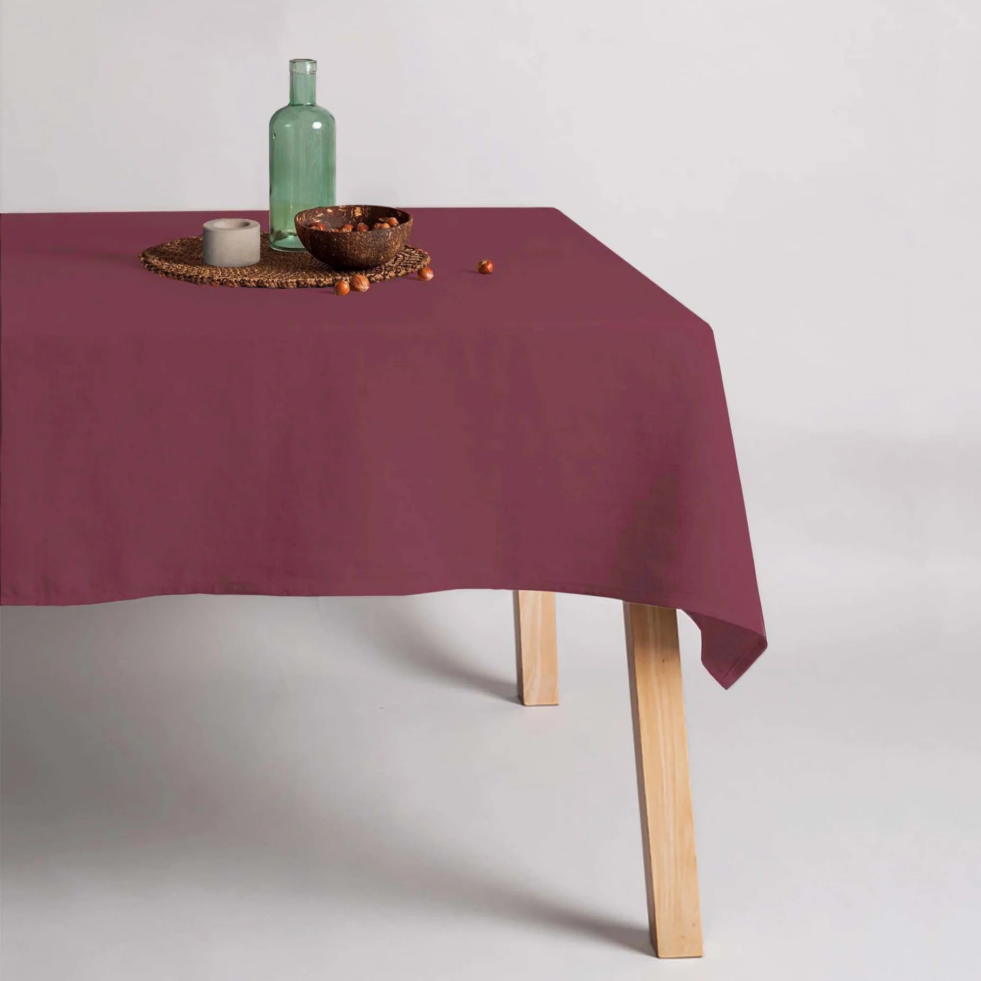 Nappe hydrofuge anti-taches en lin 100% Bordeaux