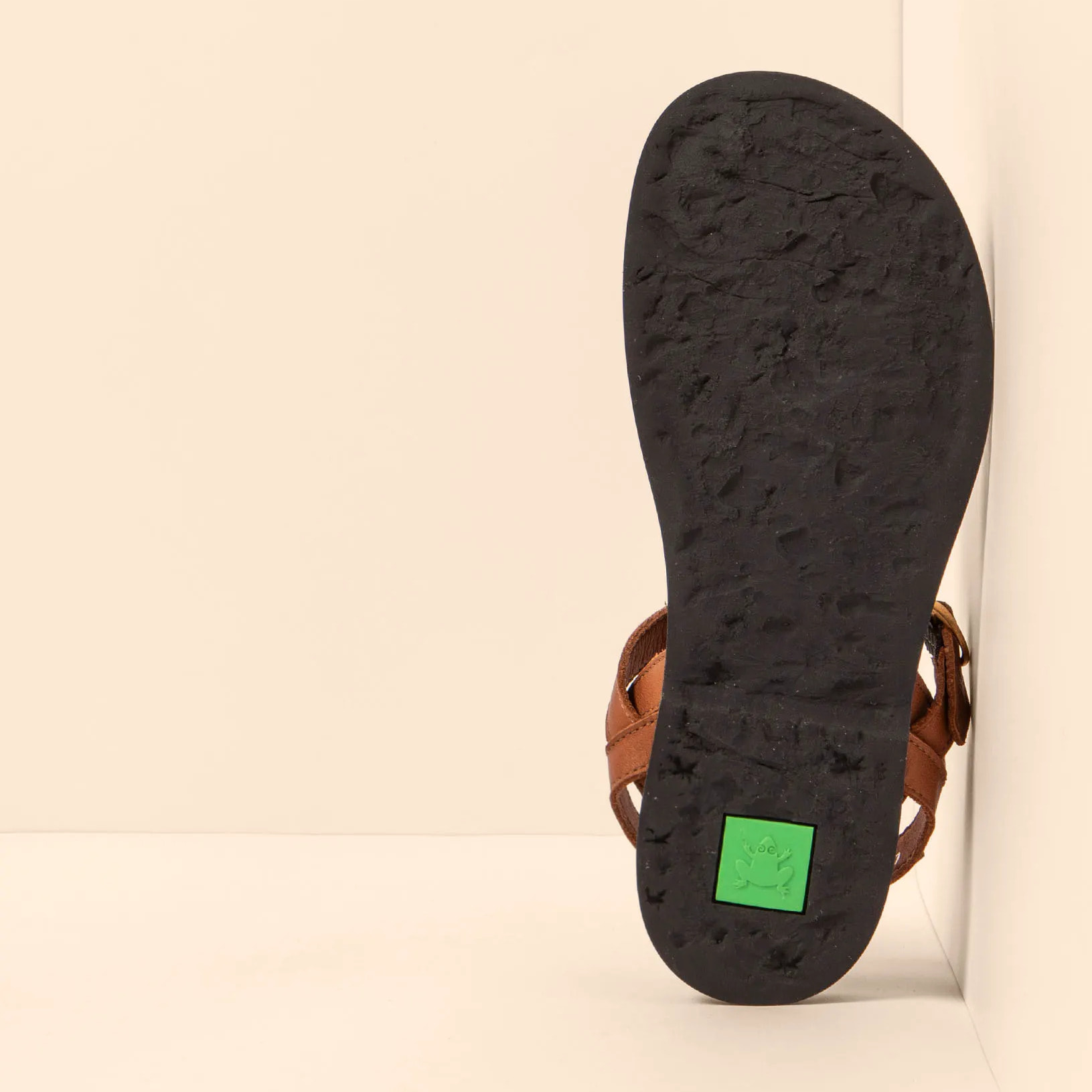 Sandalias N5874 SOFT NAPPA CUERO/ ARENISCA color Cuero