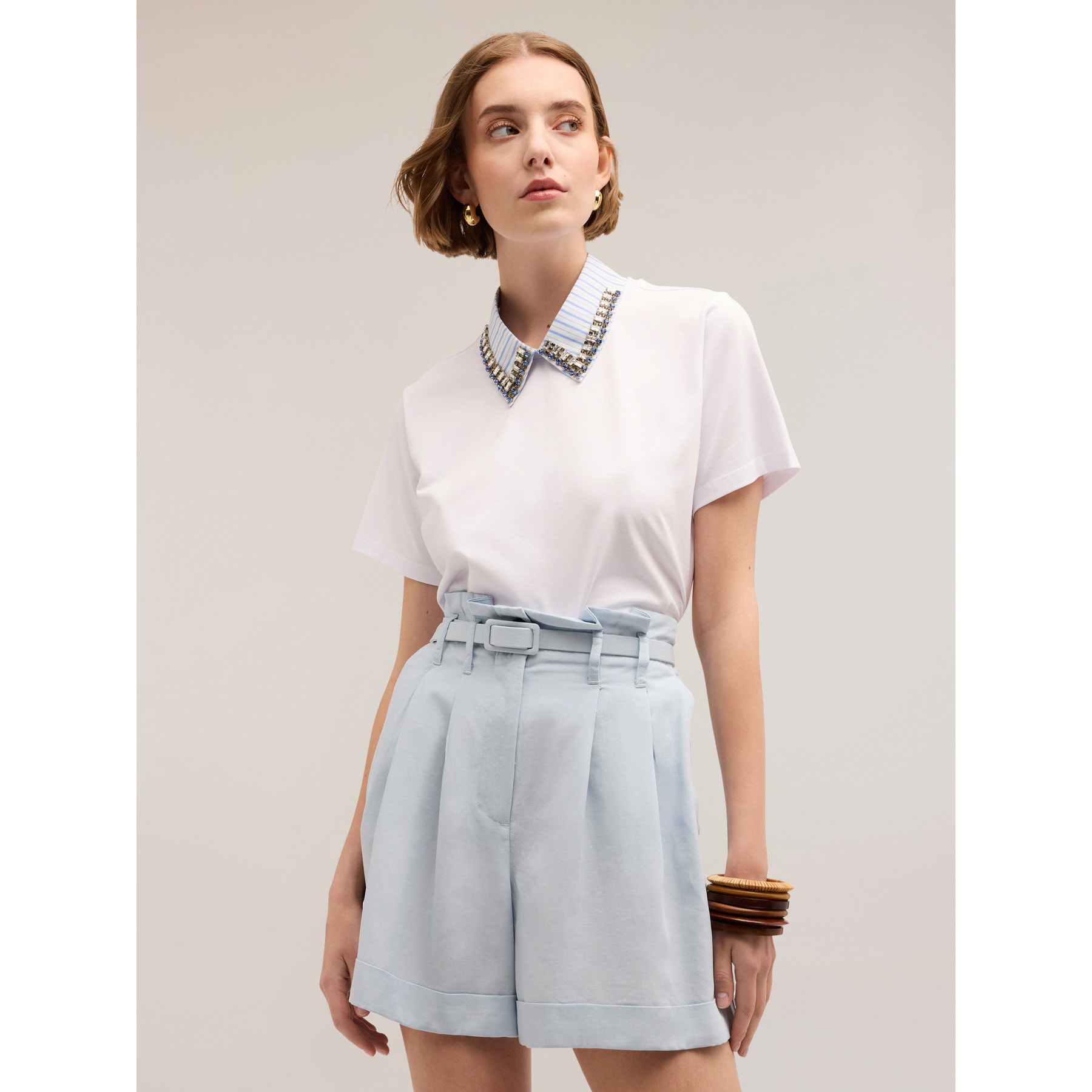 Motivi - Camiseta con cuello bordado con piedras - Blanco