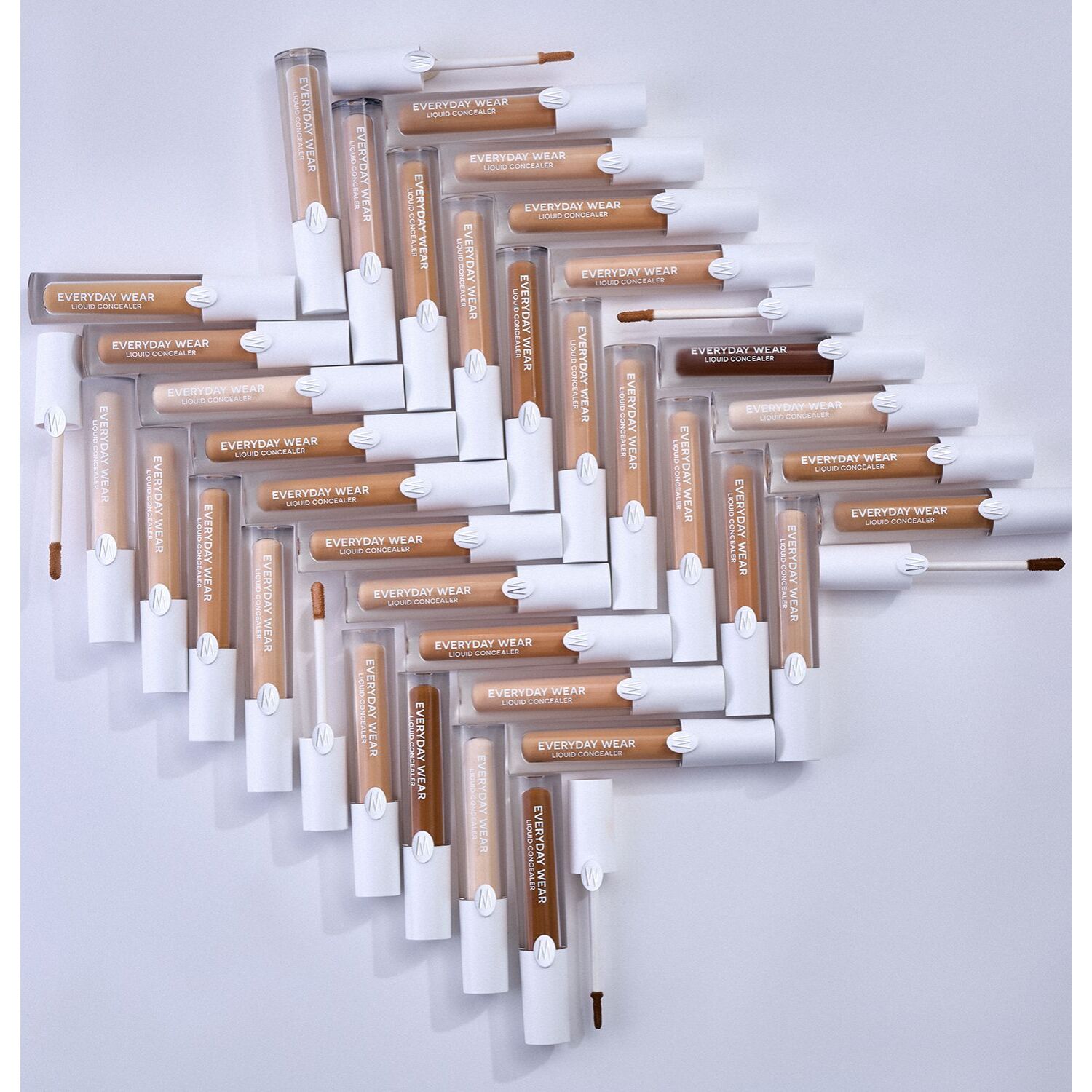 EVERYDAY WEAR LIQUID CONCEALER Correttore liquido dal finish demi-matt