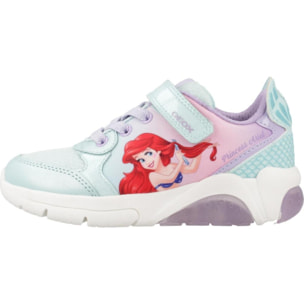 Zapatillas Niña de la marca GEOX  modelo J FADINLIGHT GIRL VERDE