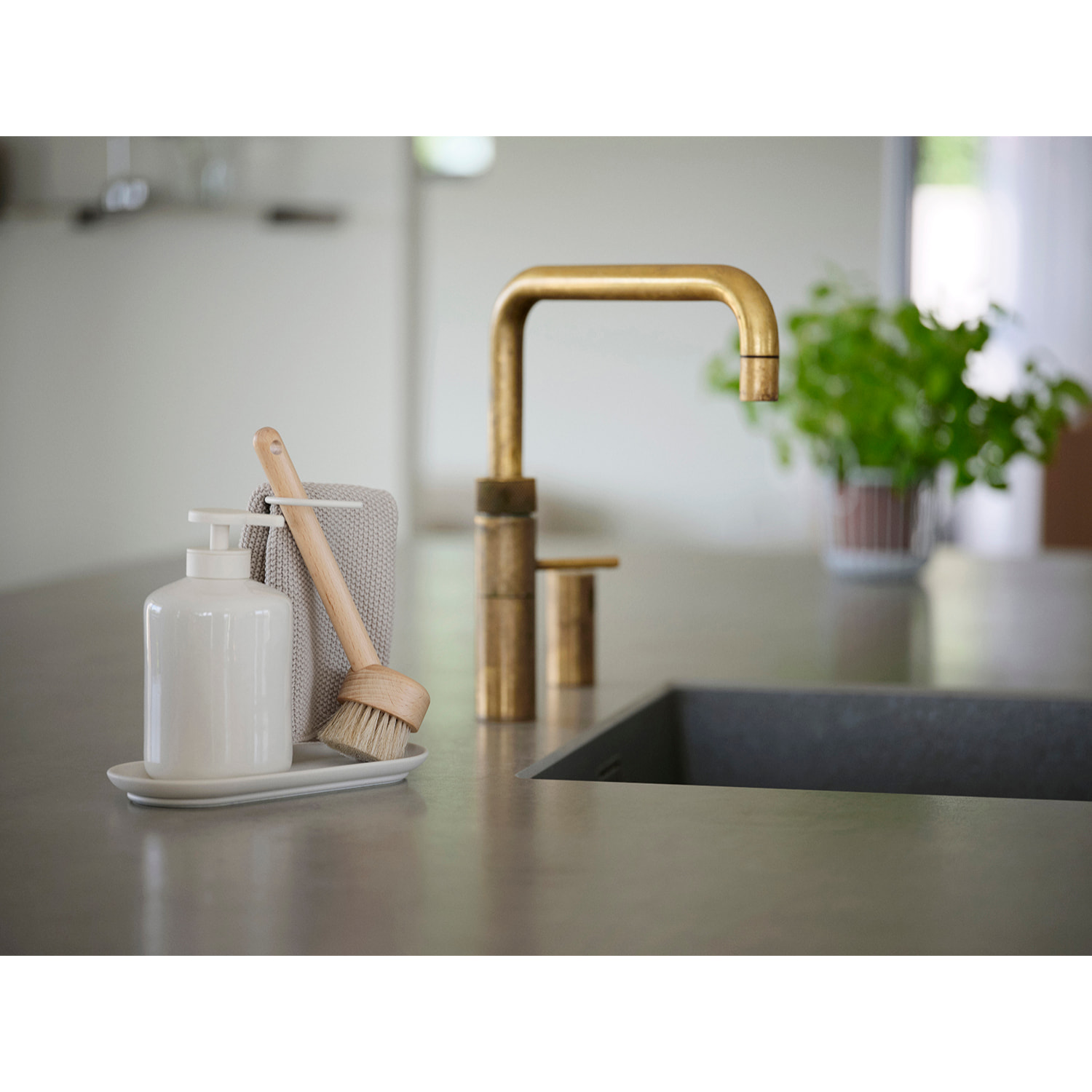 Brosse à vaisselle Inu