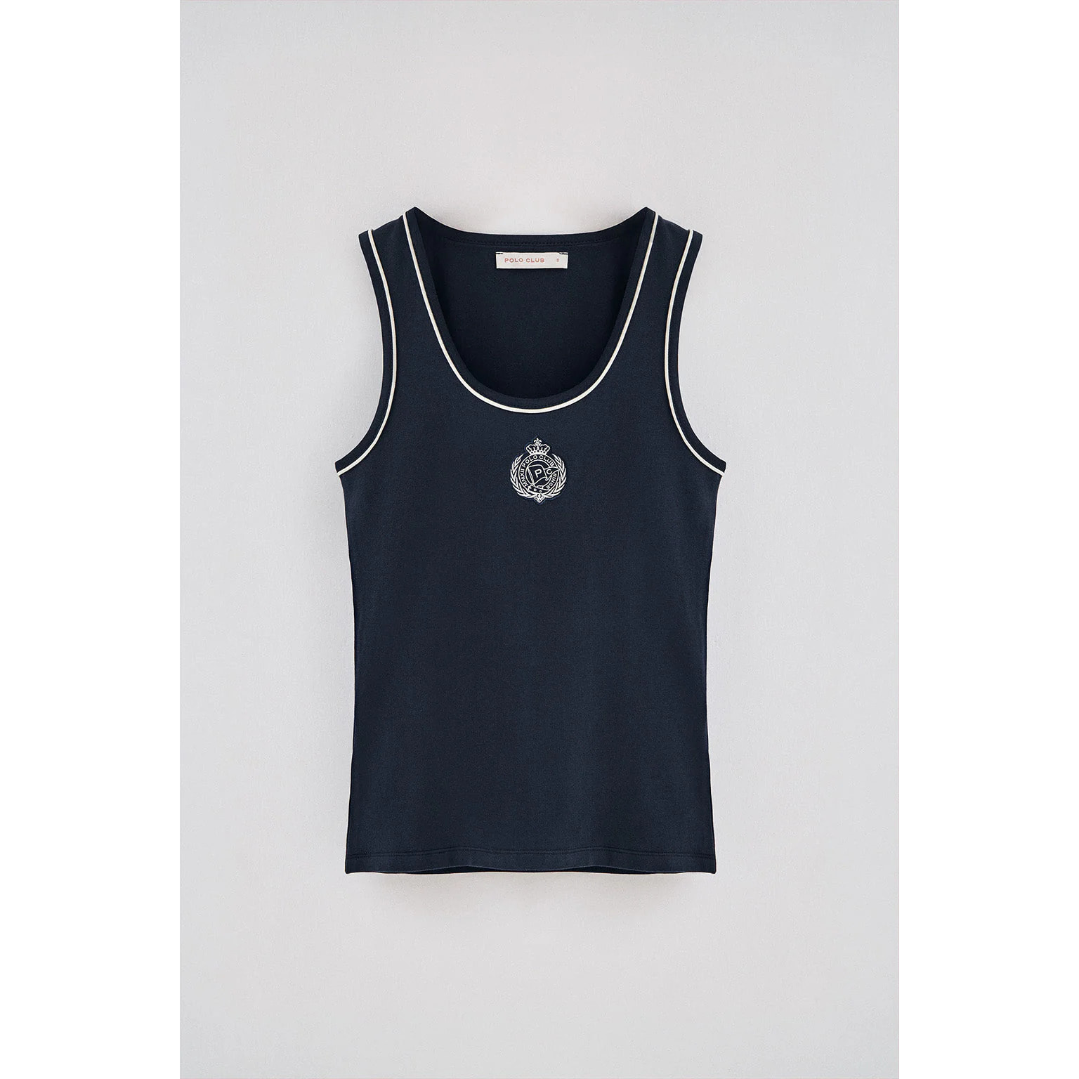 Camiseta azul marino de tirantes con escudo náutico