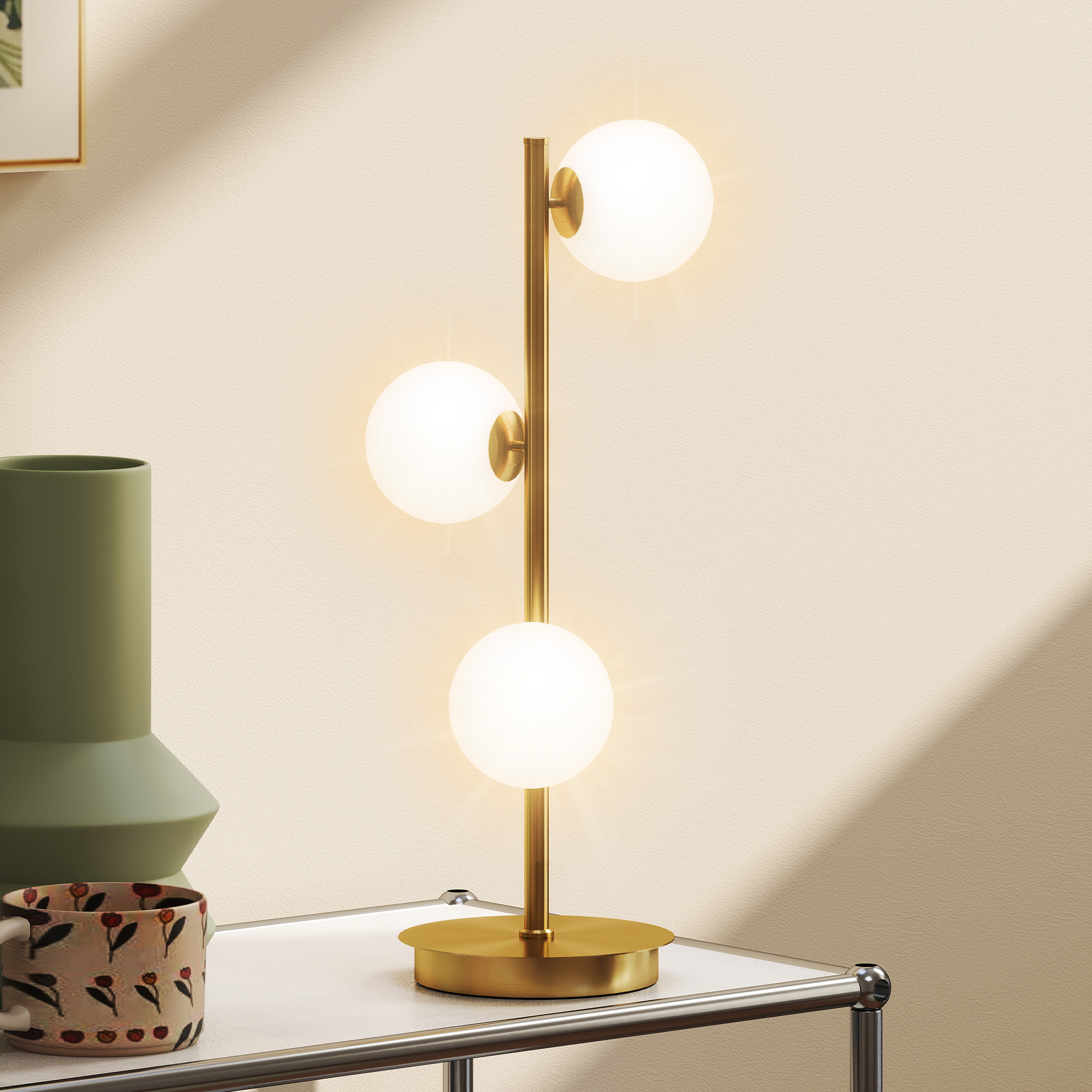 Lampadaire style néo-rétro métal effet laiton 3 abat-jours globe verre dépoli blanc