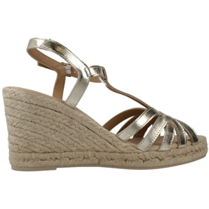 Sandalias Mujer de la marca GEOX  modelo D GELSA ORO