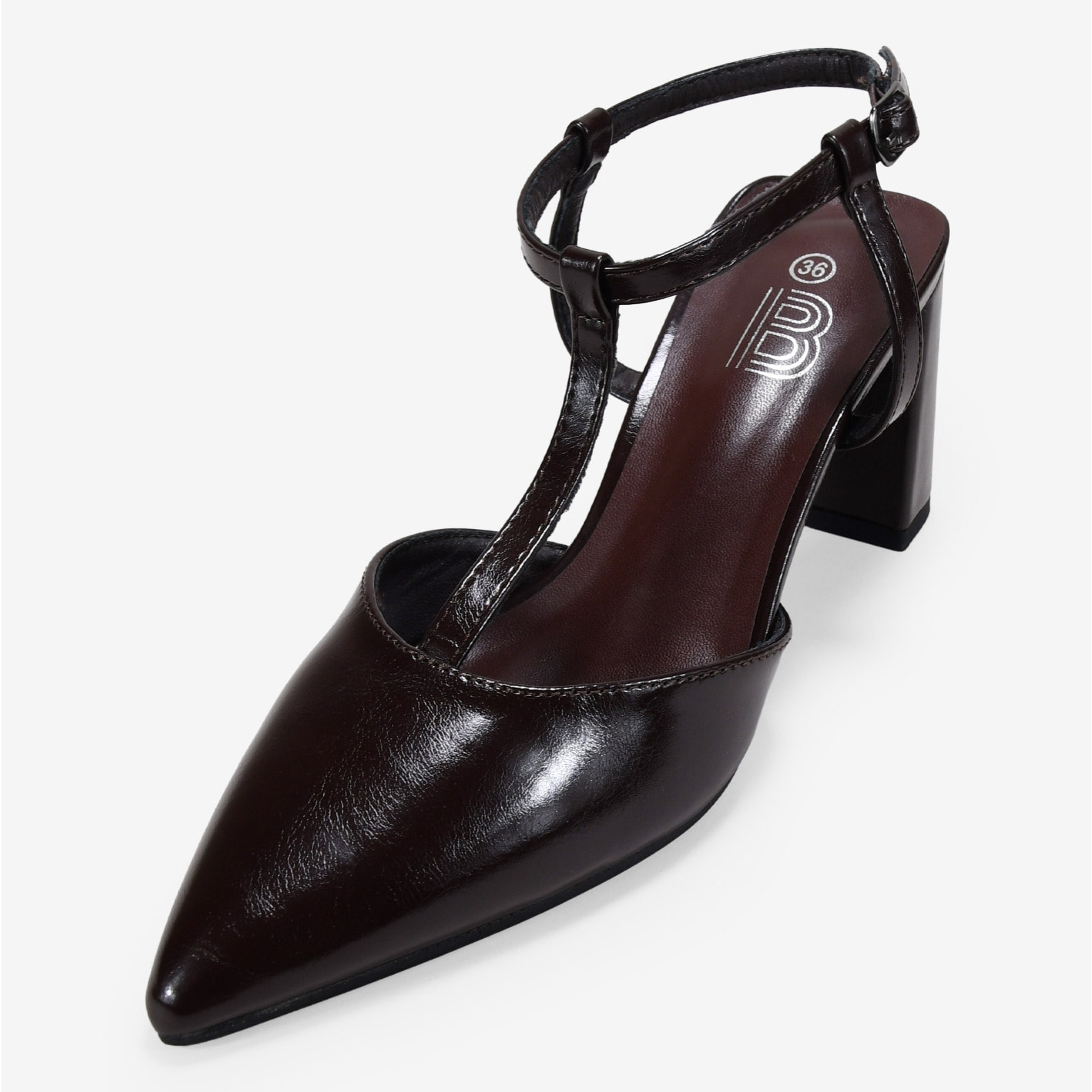 Zapatos de tacón marones destalonados