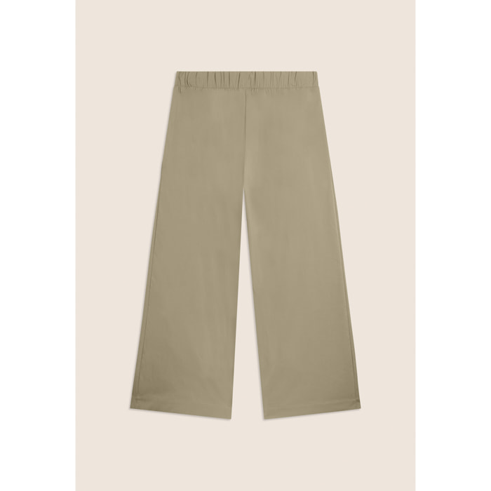 Pantaloni Cropped con Ricamo Floreale al Fondo