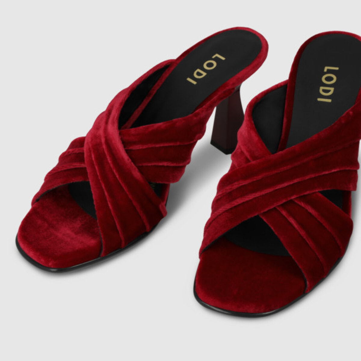 SANDALIAS ROJAS HIPOS