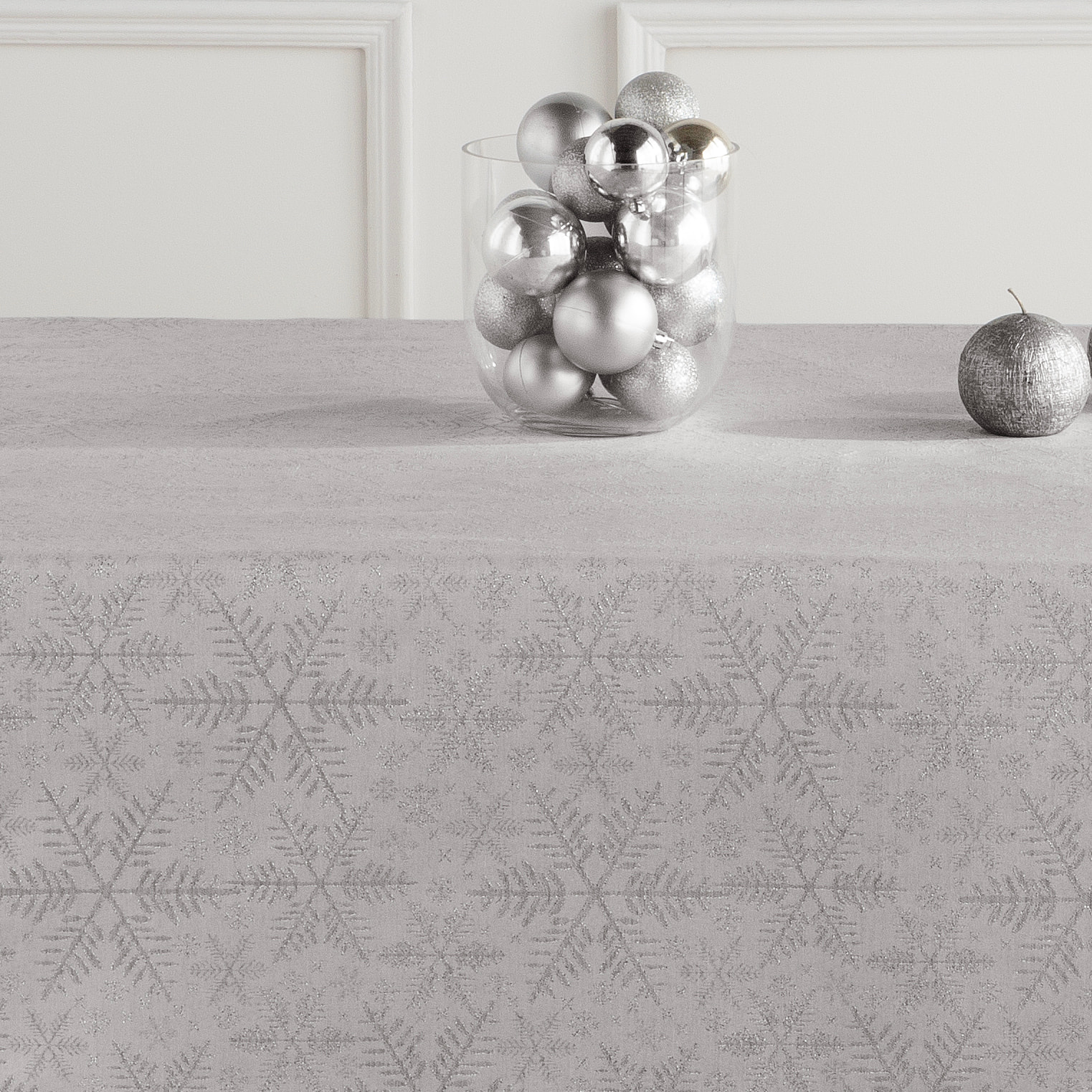 Nappe anti-tâches LOANA SILVER