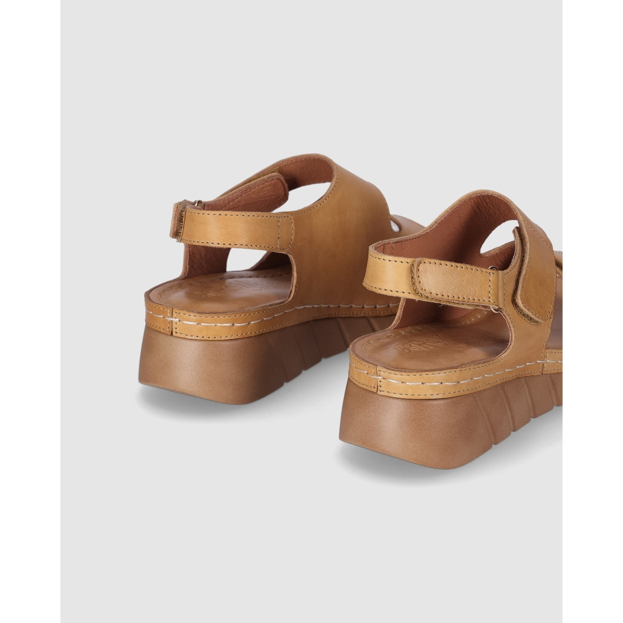 Sandalias de Piel - Cuero - Tacón: 3 cm