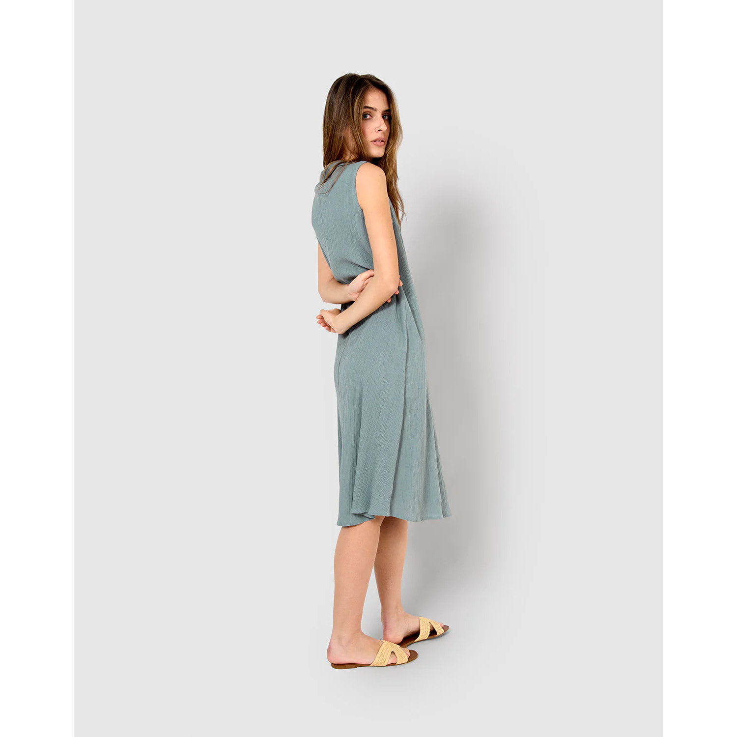 Vestido midi cuello drapeado algodón lino verde azulado
