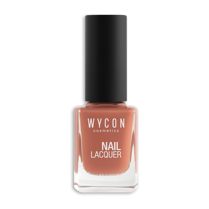 NAIL LACQUER Smalto dal colore intenso e brillante