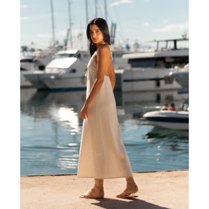 Vestido midi de punto con escote pico y cuello halter