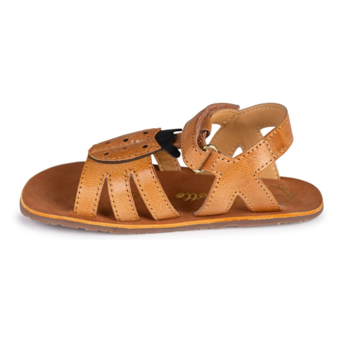 SANDALIA BAREFOOT CUERO - MARIQUITA EN RELIEVE Y ACABADO RÚSTICO