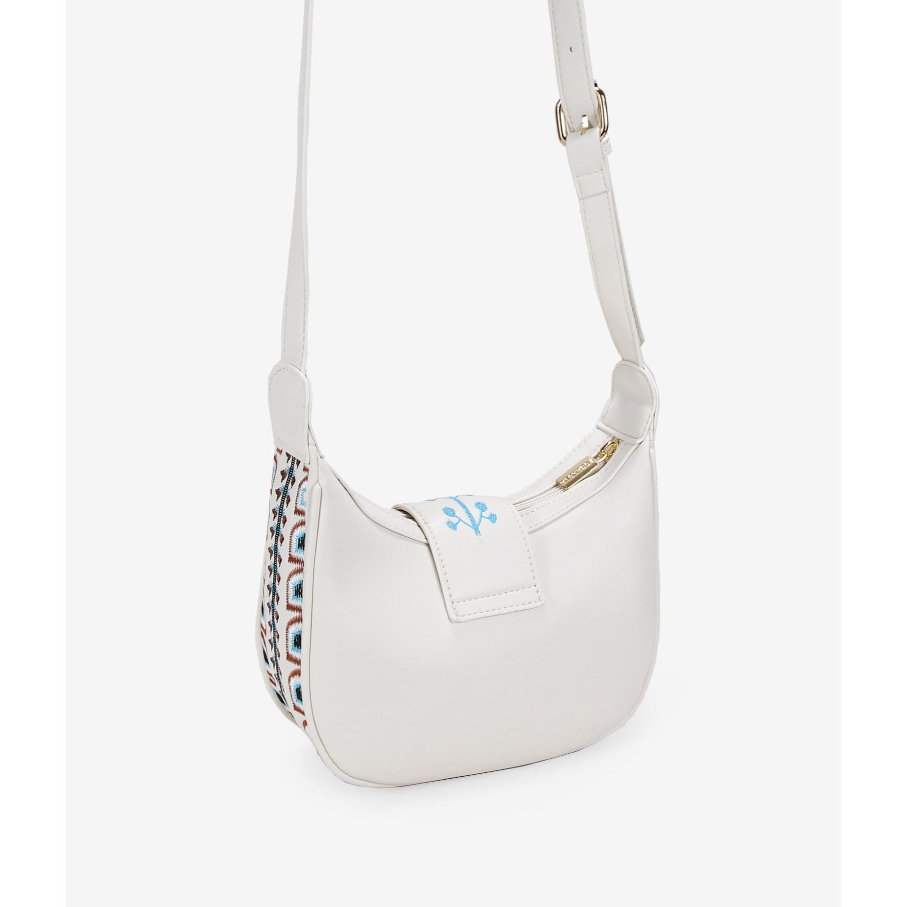 Bolso bandolera beige con bordados