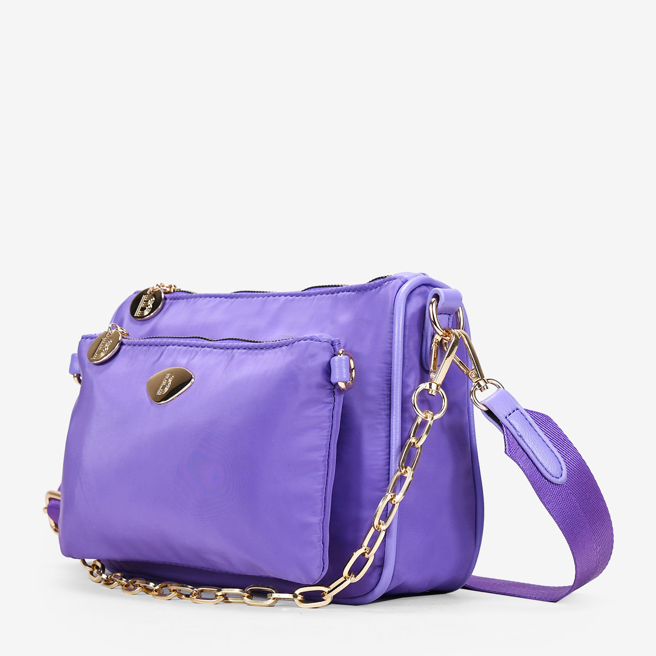 Bolso bandolera de nailon lila con cadena