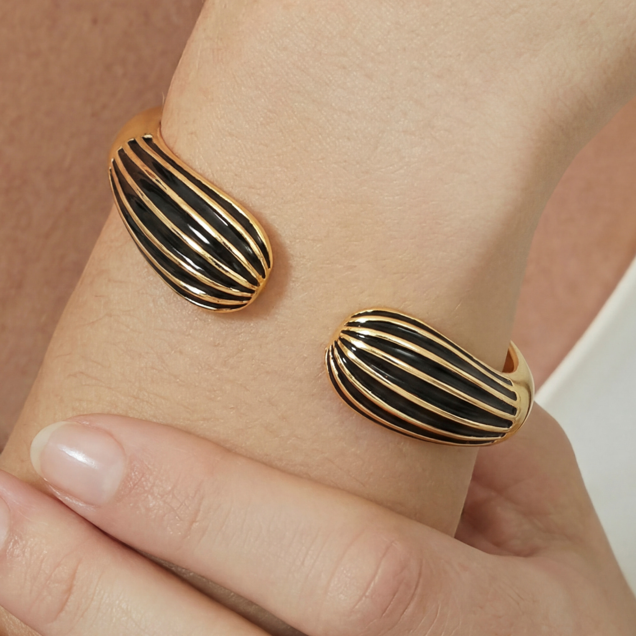 Pulsera Belin acabado oro amarillo 18k