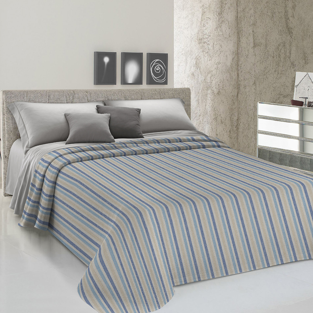 Copriletto copritutto tinto in filo tricolore azzurro