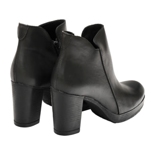 Tronchetto in vera pelle con tacco e plateaux