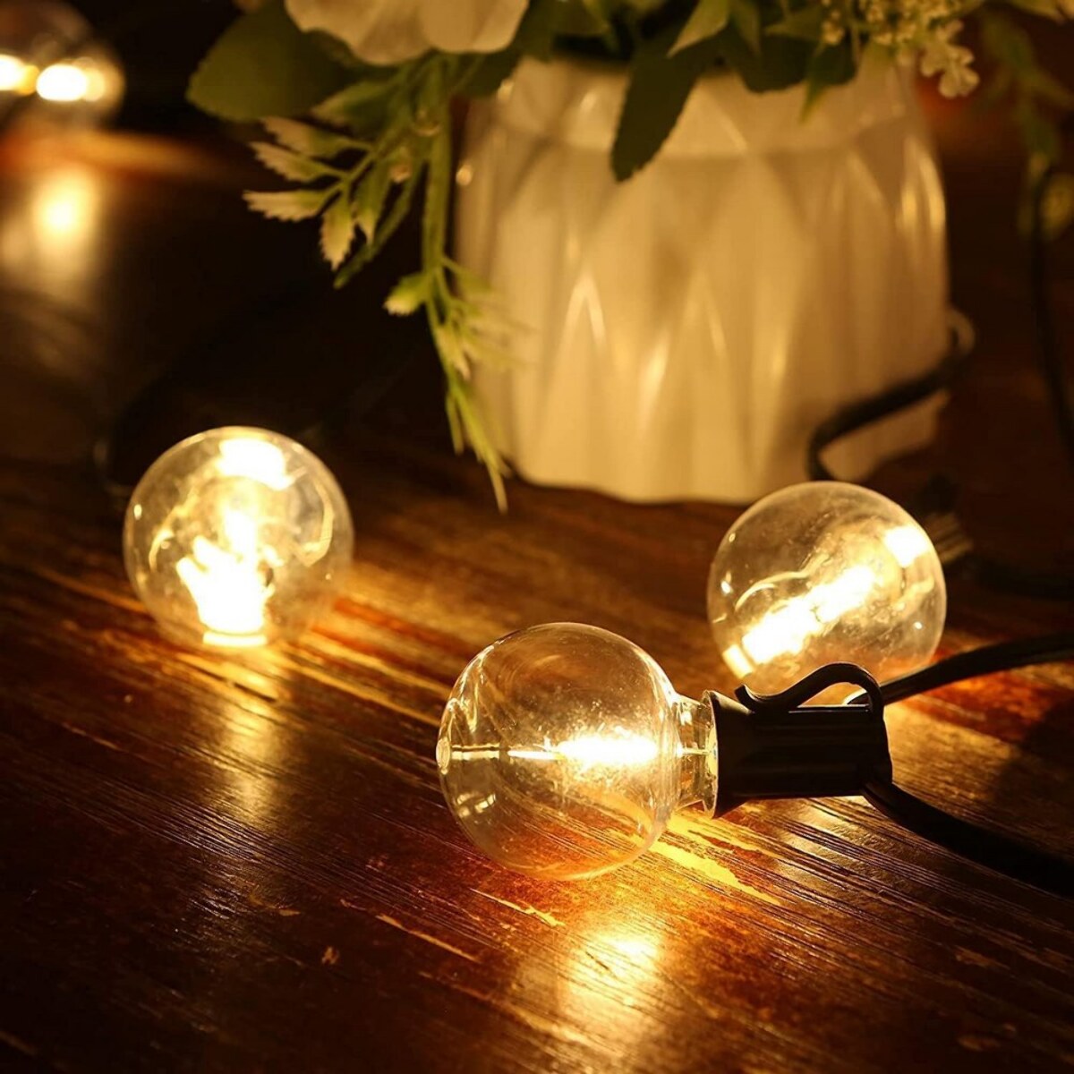 Catenaria di luci da esterno con 27 bulbi con pannello solare