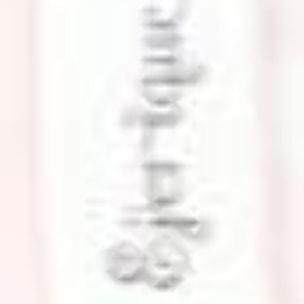 Vestido de lino rosa con pieza en el bajo blanca. Lorzas en la parte del pecho.