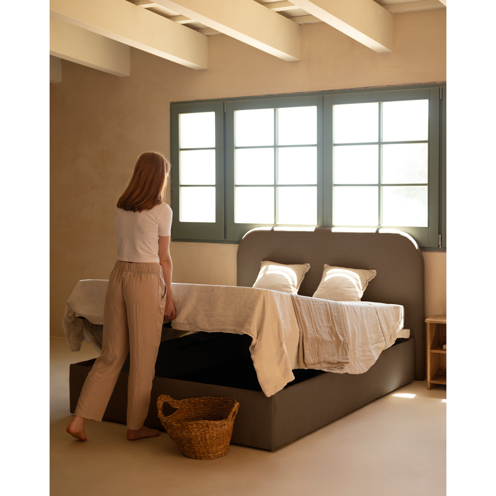 Cama con canapé gris oscuro para colchón de varias medidas