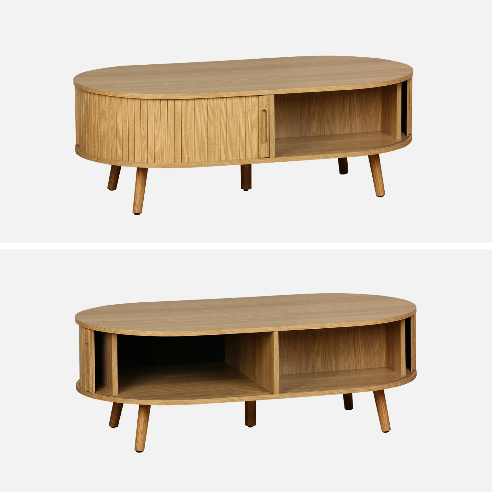 Table basse 2 portes coulissantes avec 3 compartiments effet bois rainuré. L 110 x P 59 x H 39cm