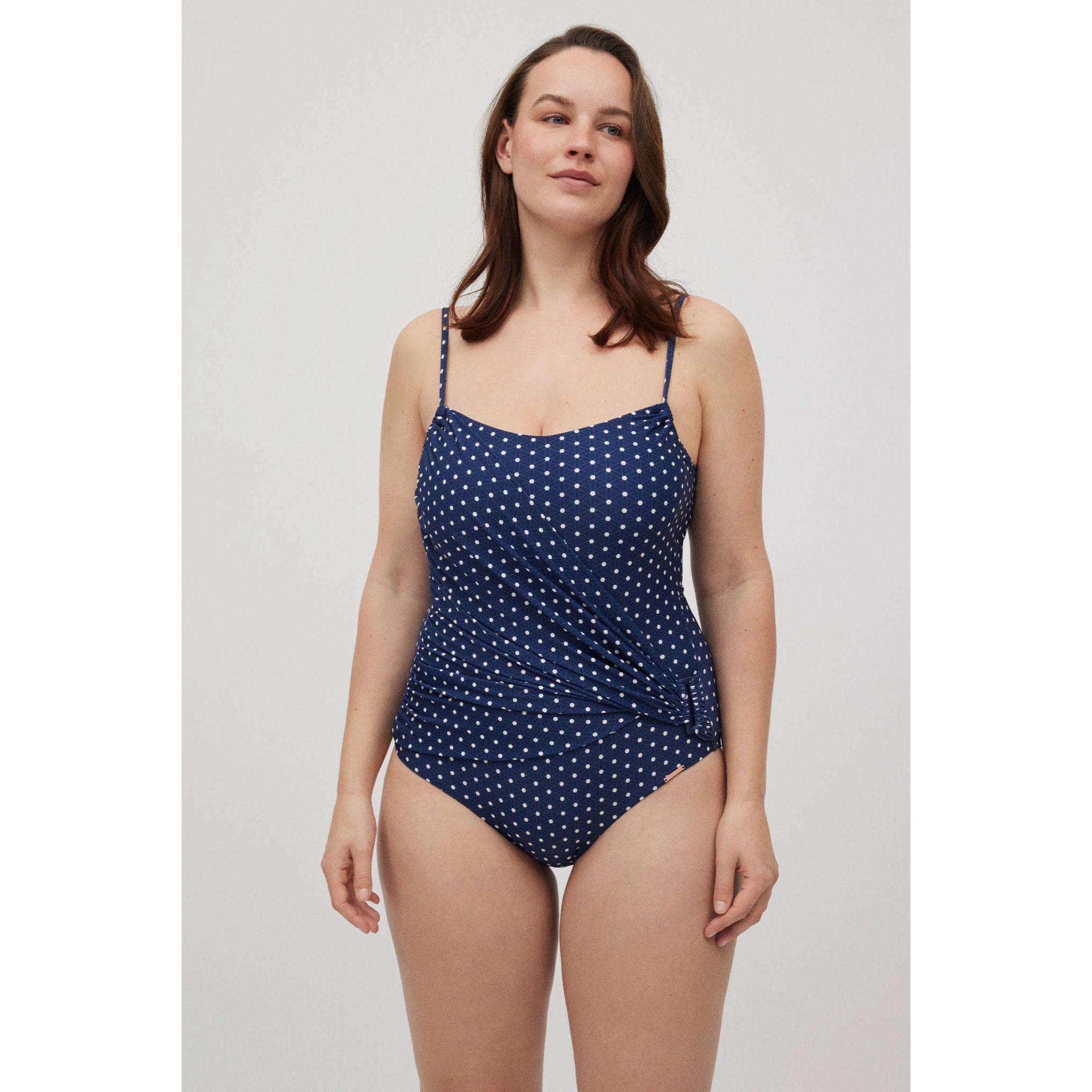 Costume da bagno a pois che riduce seno e pancia, coppa C