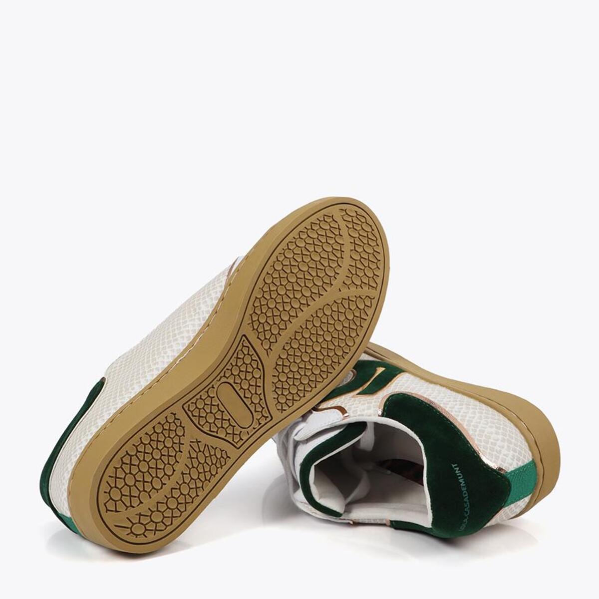 Sneakers con Dettagli Effetto Serpente e Pelle