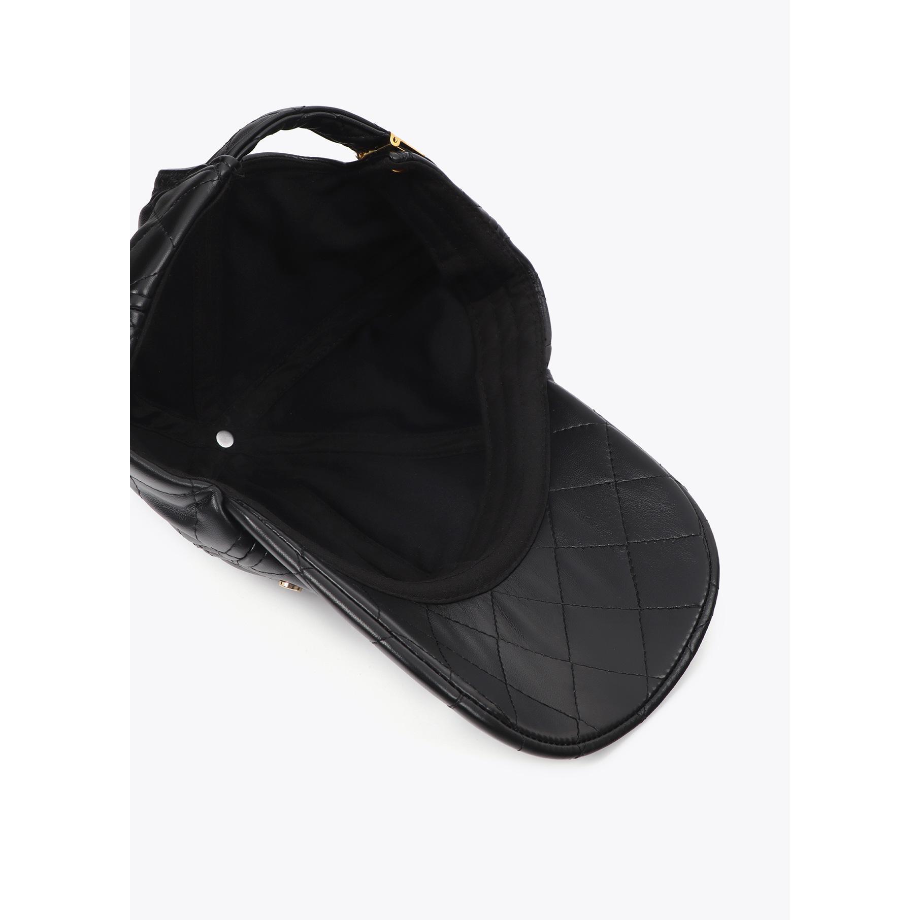 Visiera effetto pelle