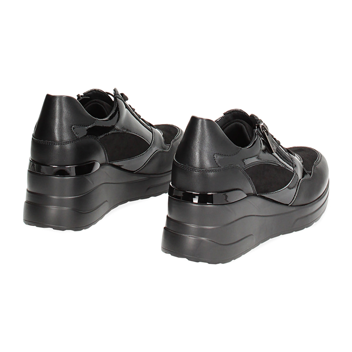 Sneakers nere in vernice