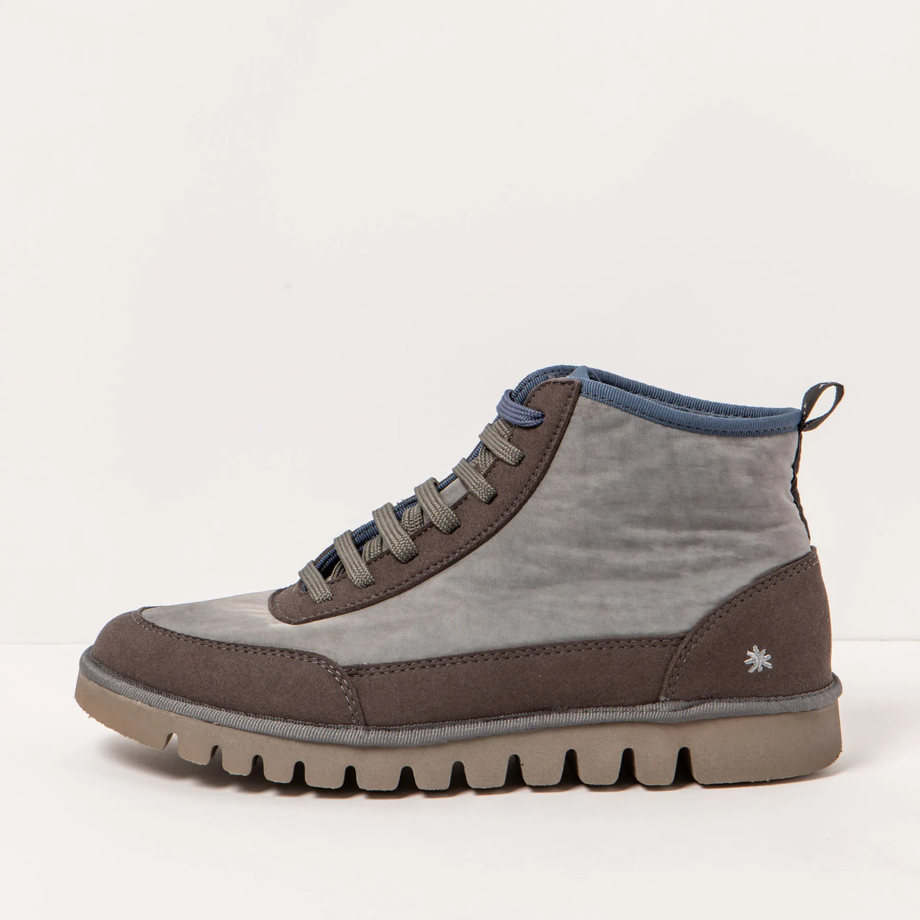 Botines 1585 NYLON GREY/ONTARIO color Grey