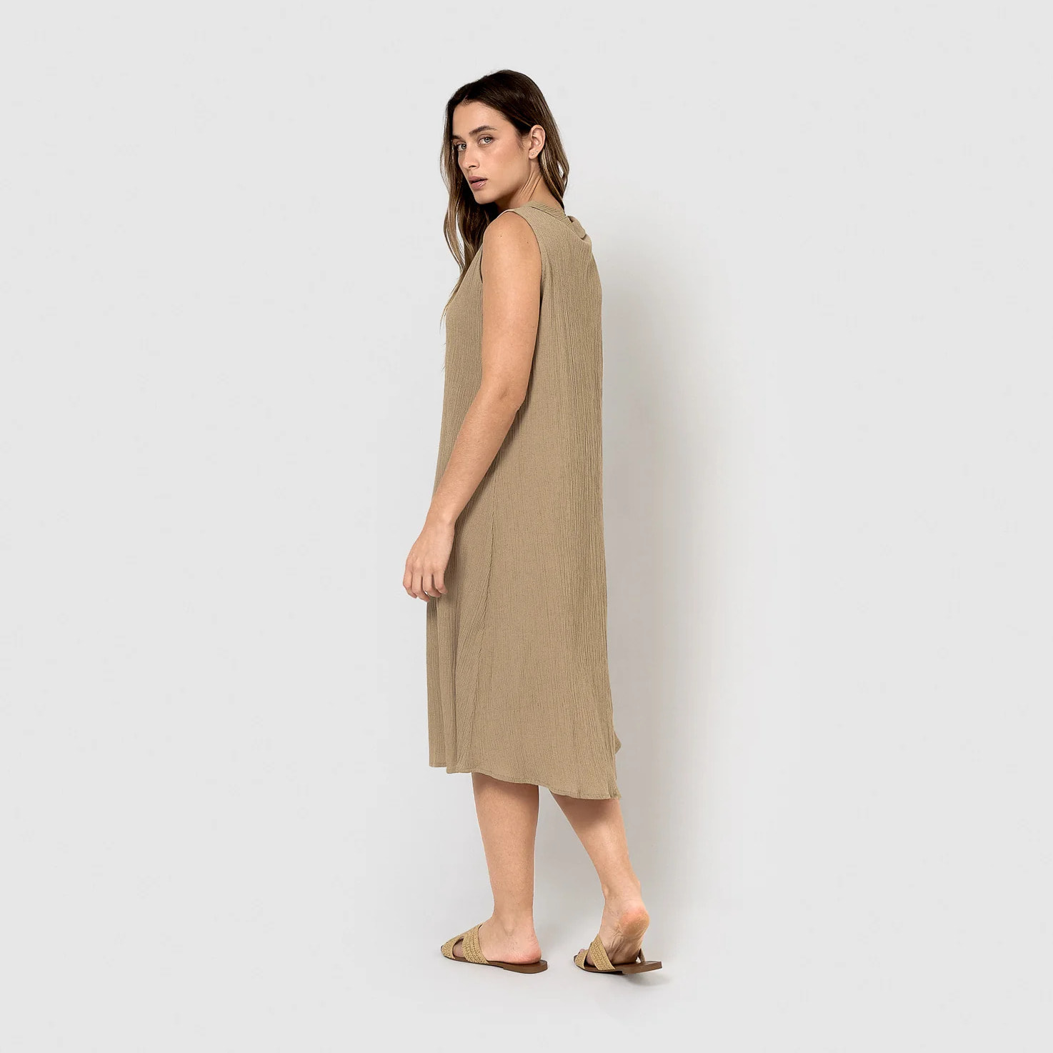 Vestido midi cuello drapeado algodón lino cuerda
