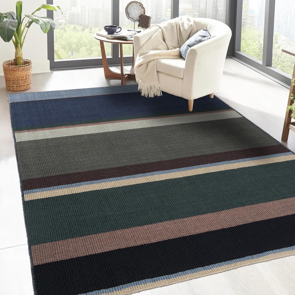 Tapis kilim fait main en laine motif géométrique