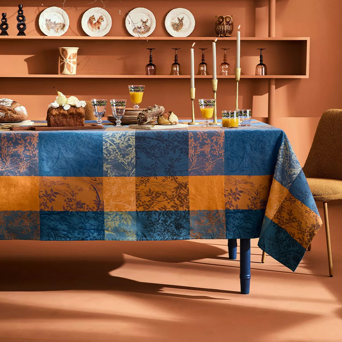 Nappe pur coton 220 g/m² motif jacquard bleu brun Mille branchages crepuscule
