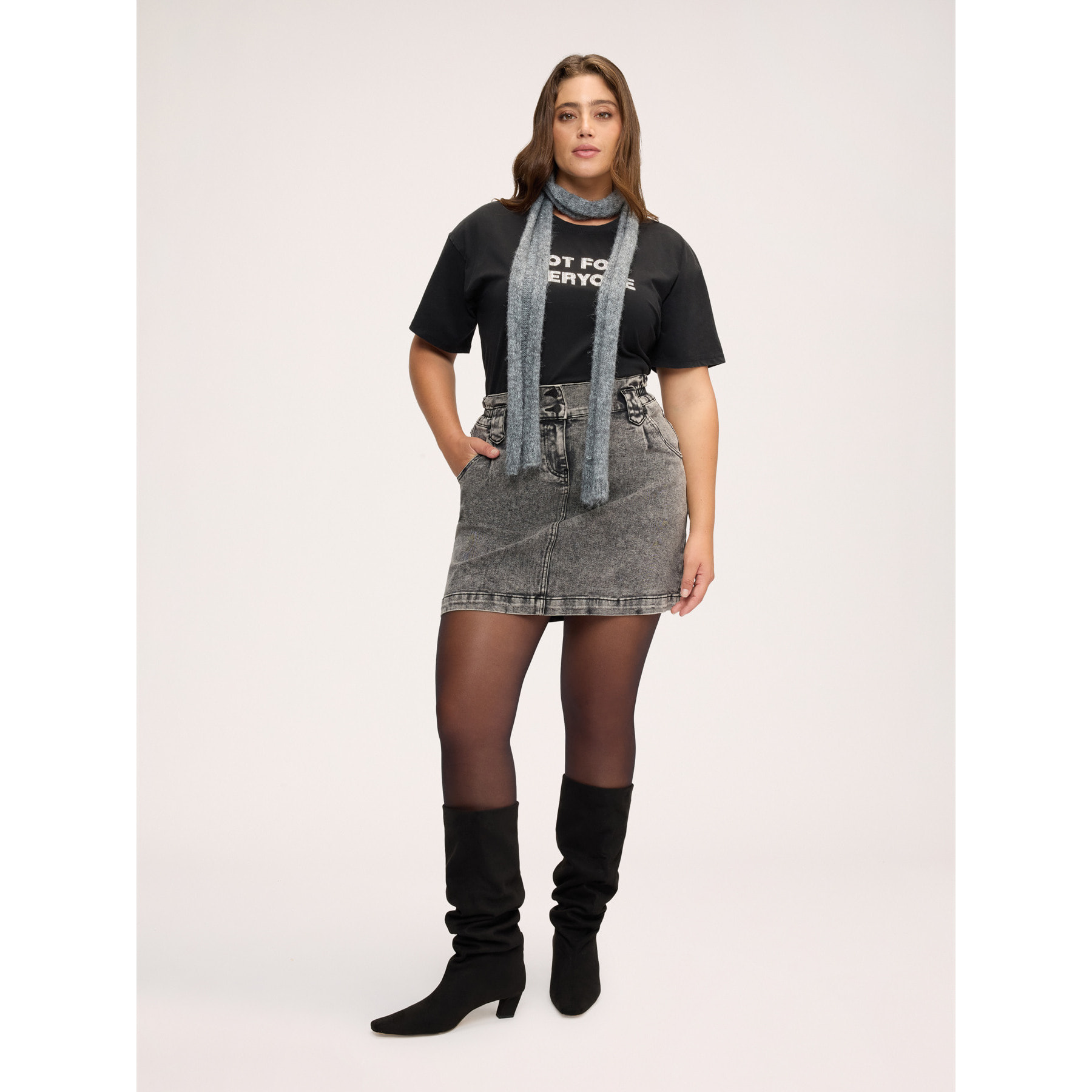 Fiorella Rubino - T-shirt oversize con scritta e applicazioni - Nero