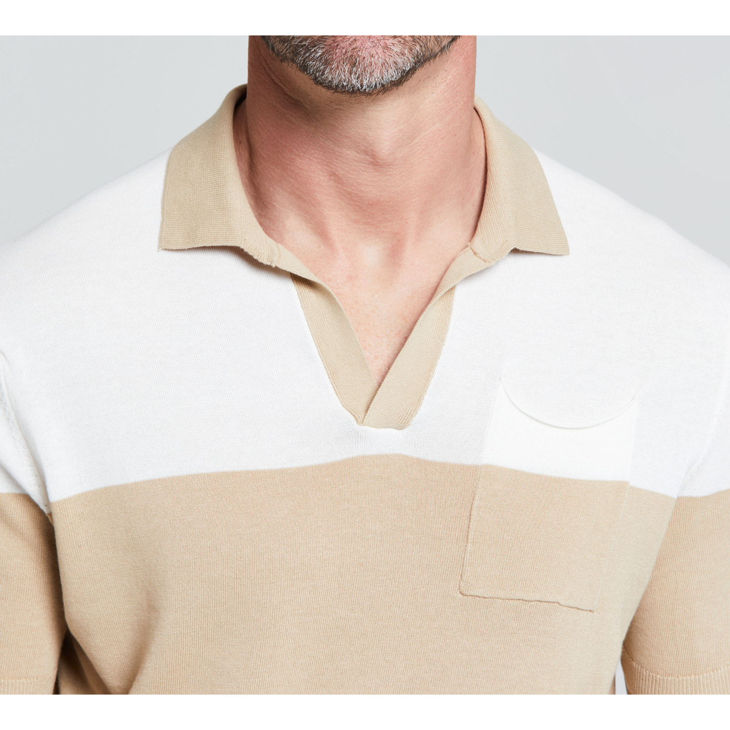 MAGLIA MIRKO SCOLLO A V MANICA CORTA