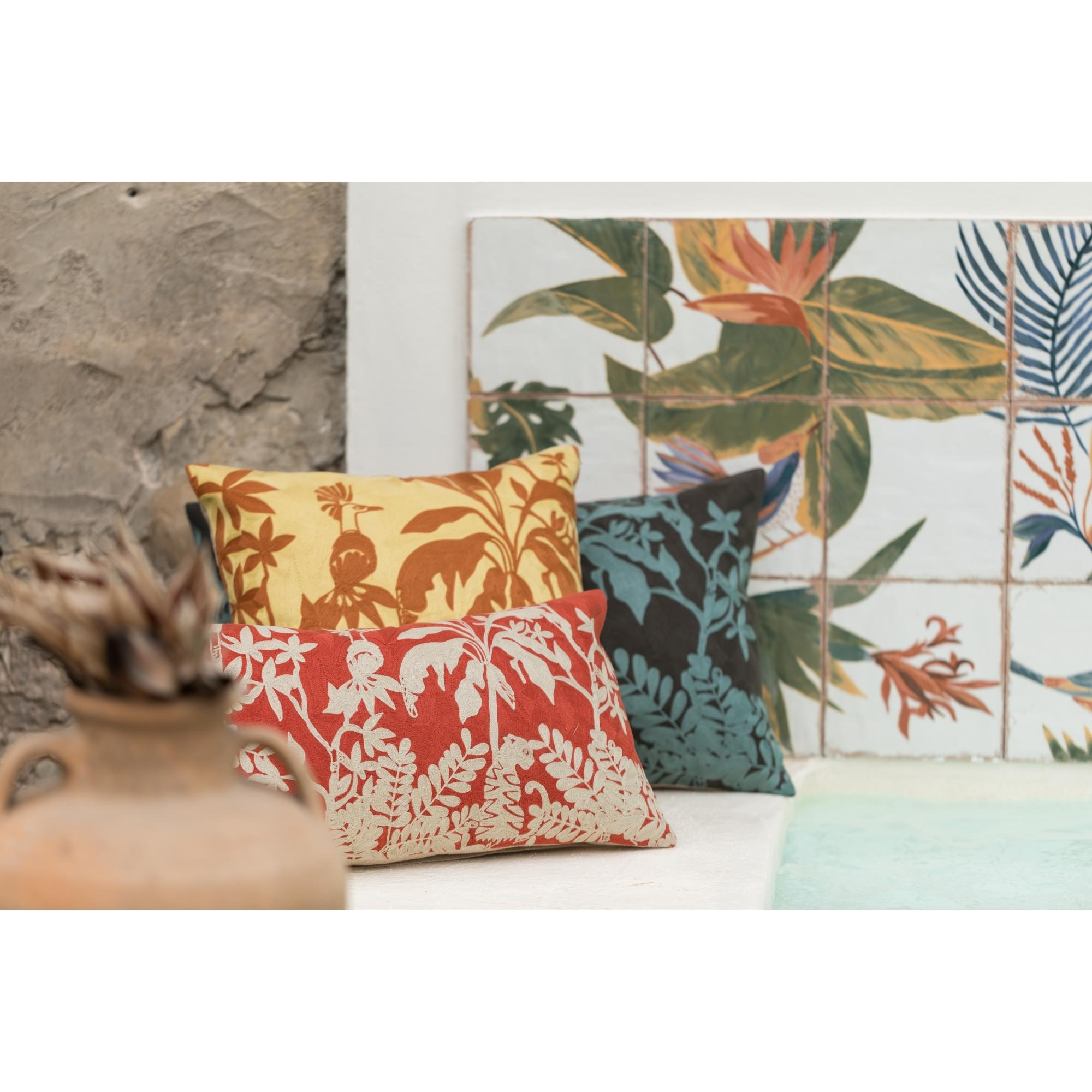 Coussin brodé Raki