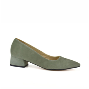 Bailarina en ante verde bosque. Tacón 3 cm.